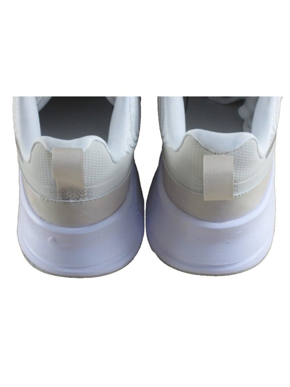 Nike Women's Air Max Nuaxis SE Running Training Shoes White Silver Sizes NIB - Picture 5 of 7
